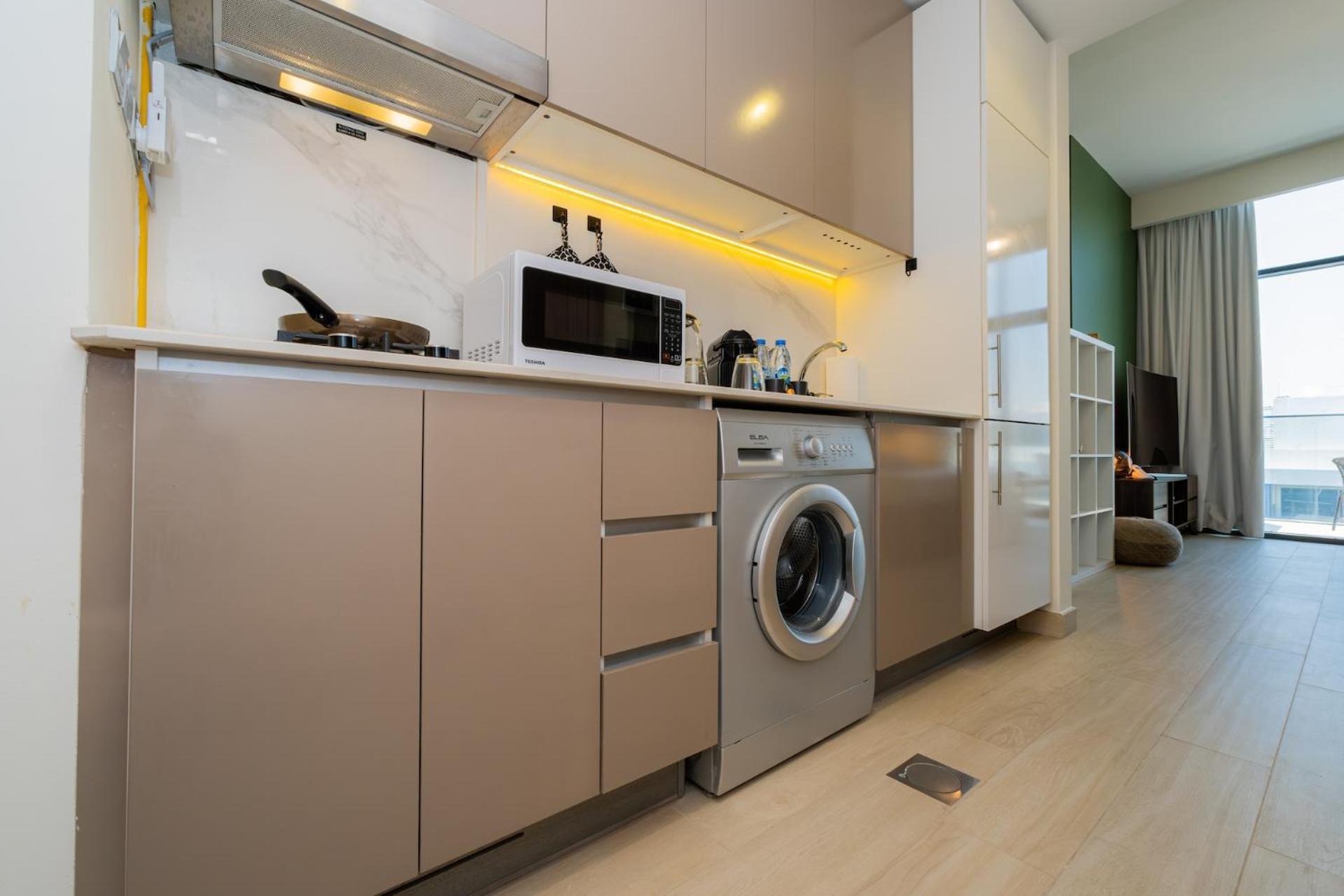 Elite Escape - 1 Bhk Getaway In Azizi Riviera Apartment Dubai Exterior photo
